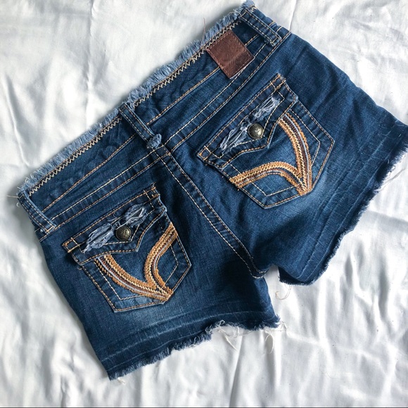 Distressed Jean Shorts - Picture 5 of 5